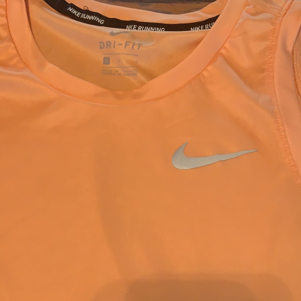 Nike Running Tank - Picture 2 of 4